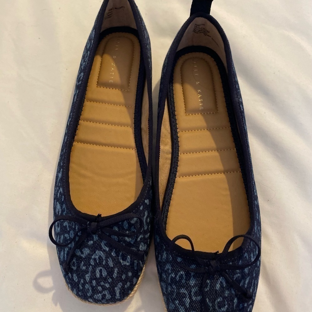 NEW IN BOX Kelly & Katie Lace Denim Flats. Women’s Size 10M - Picture 4 of 8